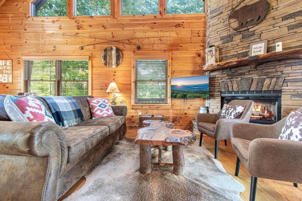 Cherry Log Summit Cabin By Bk Stays - Family Friendly - Playground - Game Room - Jacuzzi - Amazing Mountain Views Zewnętrze zdjęcie