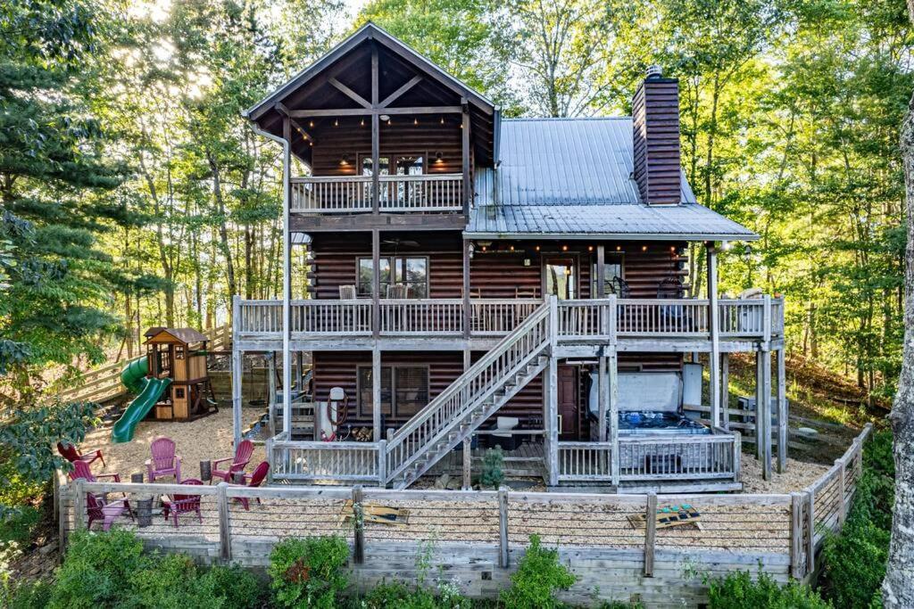 Cherry Log Summit Cabin By Bk Stays - Family Friendly - Playground - Game Room - Jacuzzi - Amazing Mountain Views Zewnętrze zdjęcie