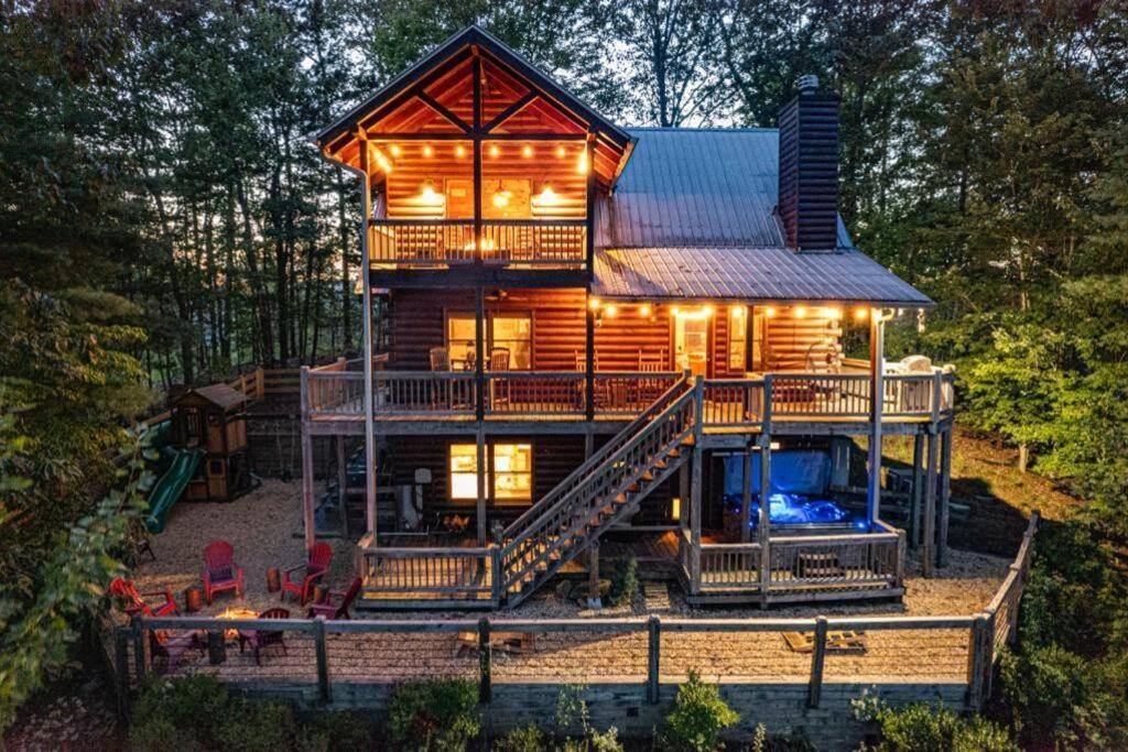 Cherry Log Summit Cabin By Bk Stays - Family Friendly - Playground - Game Room - Jacuzzi - Amazing Mountain Views Zewnętrze zdjęcie